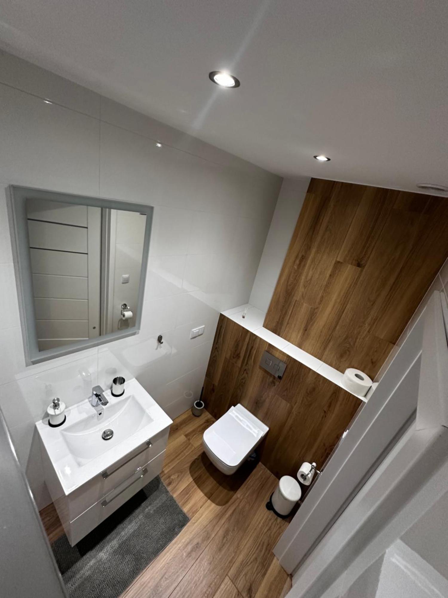 Apartamenty Czerwona Roza Wieprz  ภายนอก รูปภาพ